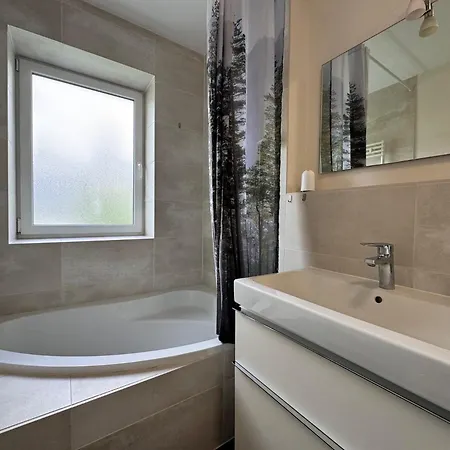 公寓 Casa Ambiente 于伯林根